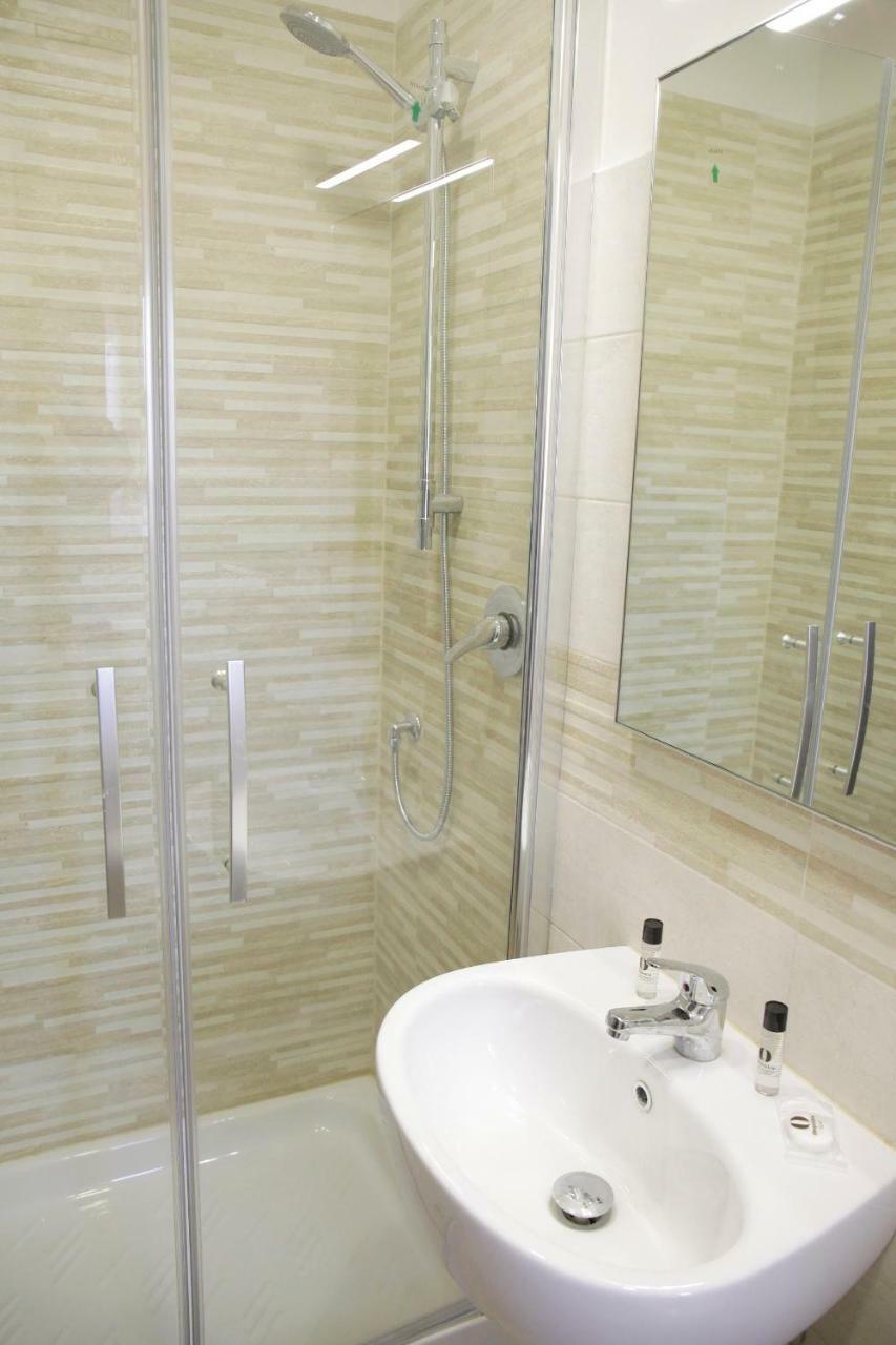 Duca Di Cavour Hotel Рим Екстериор снимка